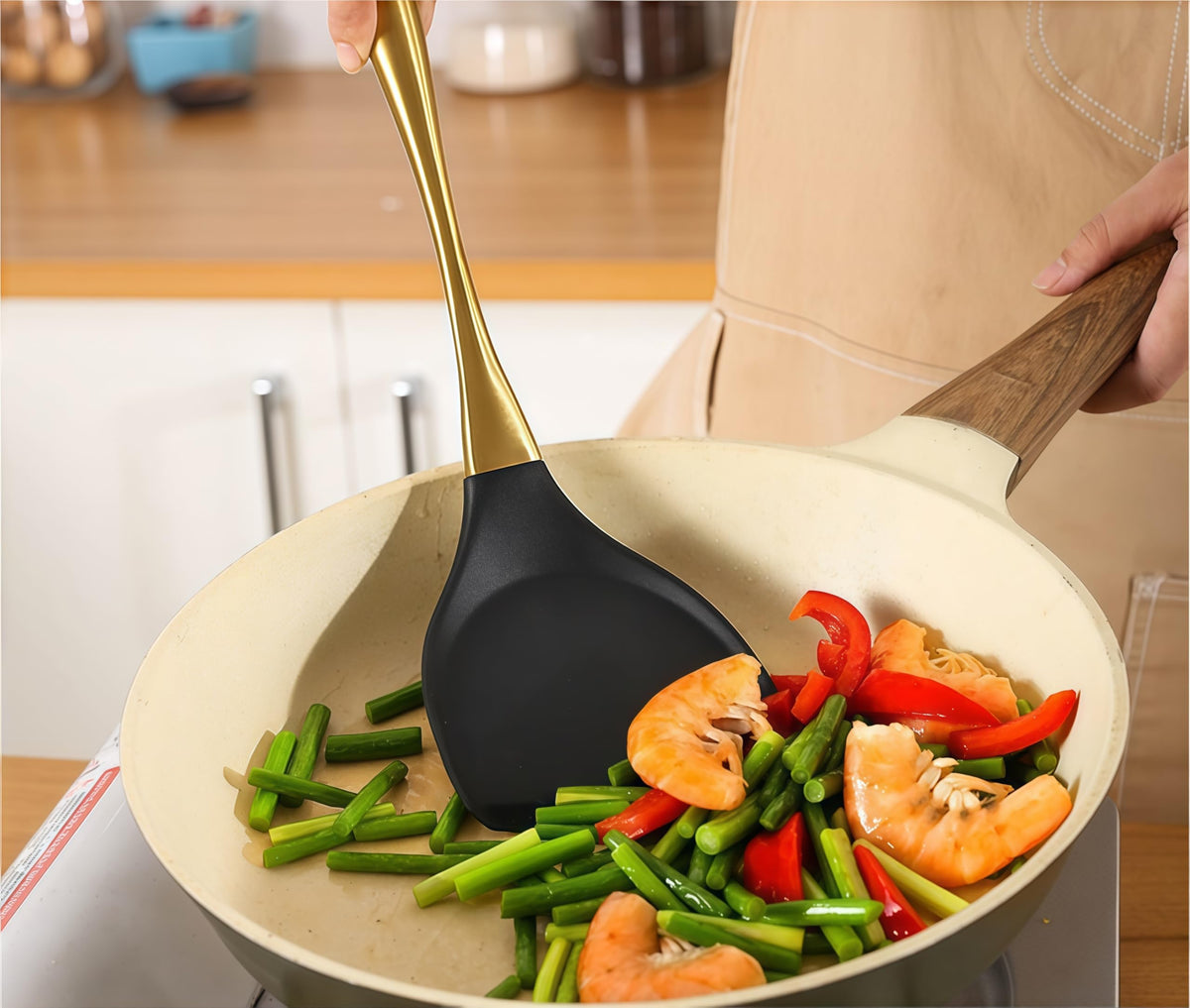 Silicone Cooking Utensils Set, 9Pcs Kitchen Utensil Set with Stainless Steel Handle, Heat-Resistant Silicone Utensils for Cooking, Non-Stick Spatula Set with Spoons, Turners, Ladle (Gold)